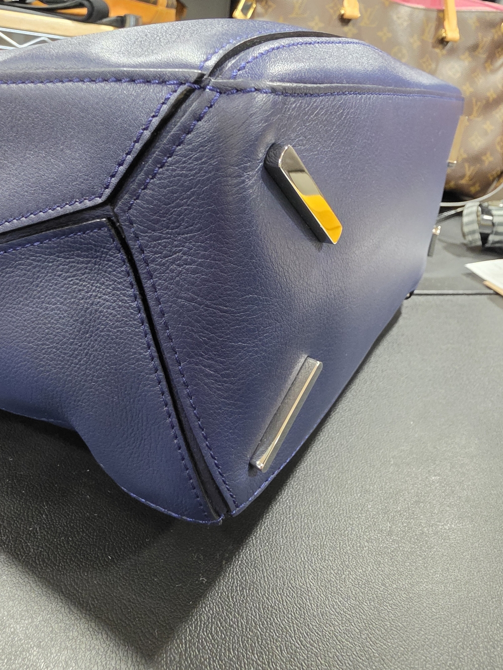 Loewe Puzzle Medium Shoulder Bag in Navy Blue COA - Picture 7 of 7